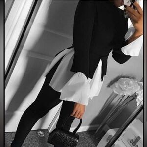Black‎ pants